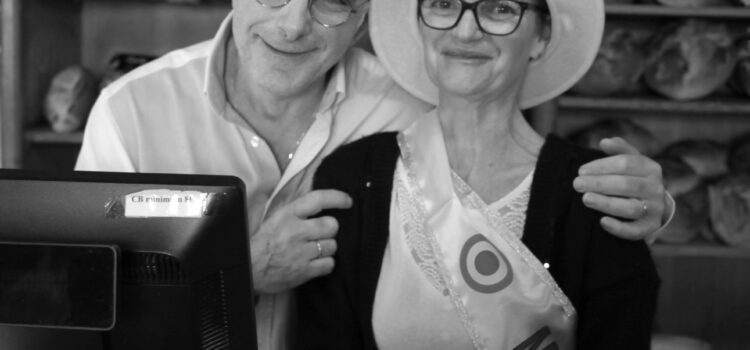 Au Moulin à Café de Saint-Armel, Catherine part à la retraite.